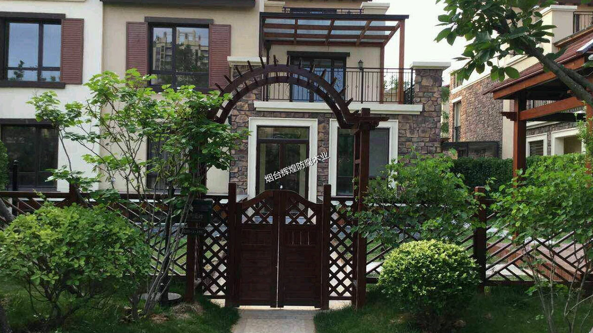 防腐木-小院门头